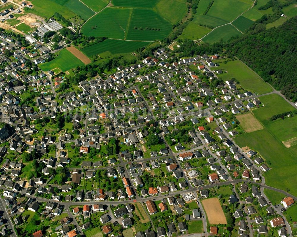 Luftaufnahme Niederhadamar - Wohngebiet der Mehrfamilienhaussiedlung in Niederhadamar im Bundesland Hessen, Deutschland