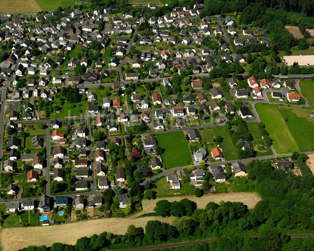 Niederzeuzheim aus der Vogelperspektive: Wohngebiet der Mehrfamilienhaussiedlung in Niederzeuzheim im Bundesland Hessen, Deutschland