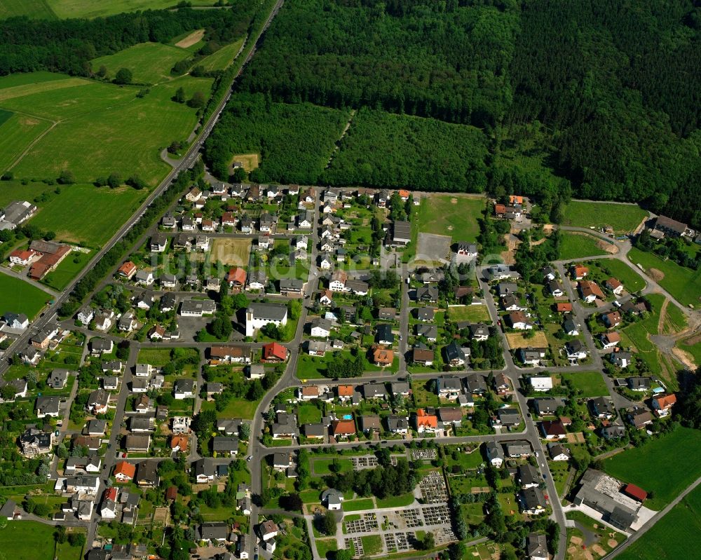 Luftbild Oberzeuzheim - Wohngebiet der Mehrfamilienhaussiedlung in Oberzeuzheim im Bundesland Hessen, Deutschland