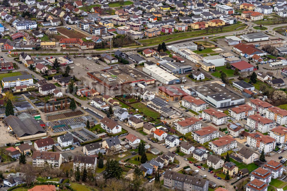 Ettenheim aus der Vogelperspektive: Wohngebiet der Mehrfamilienhaussiedlung im Ortsteil Altdorf in Ettenheim im Bundesland Baden-Württemberg, Deutschland