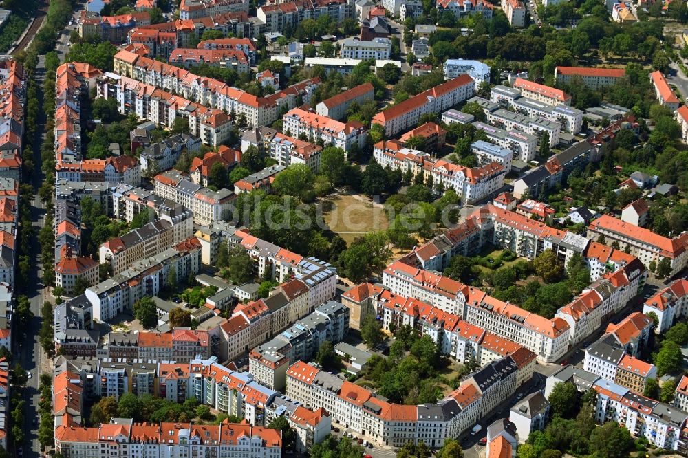 Leipzig von oben  Wohngebiet der Mehrfamilienhaussiedlung im Ortsteil