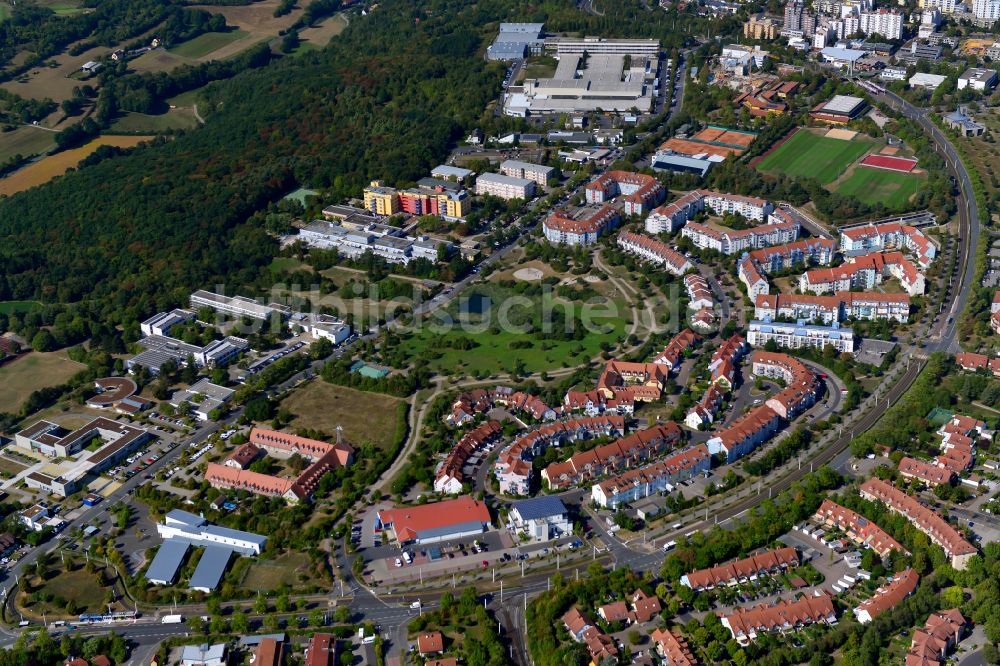 Luftaufnahme Würzburg - Wohngebiet der Mehrfamilienhaussiedlung im Ortsteil Heuchelhof in Würzburg im Bundesland Bayern, Deutschland