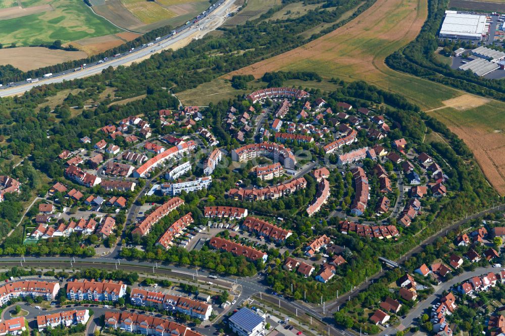 Luftaufnahme Würzburg - Wohngebiet der Mehrfamilienhaussiedlung im Ortsteil Heuchelhof in Würzburg im Bundesland Bayern, Deutschland