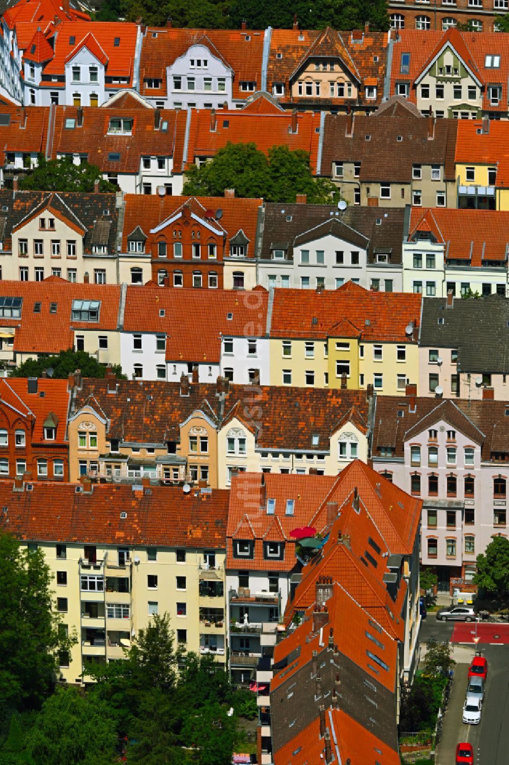 Luftbild Hannover - Wohngebiet einer Mehrfamilienhaussiedlung im Ortsteil Linden - Nord in Hannover im Bundesland Niedersachsen, Deutschland