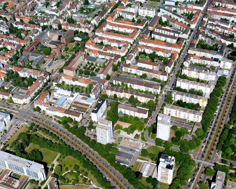 Luftbild Karlsruhe - Wohngebiet der Mehrfamilienhaussiedlung im Ortsteil Südweststadt in Karlsruhe im Bundesland Baden-Württemberg, Deutschland