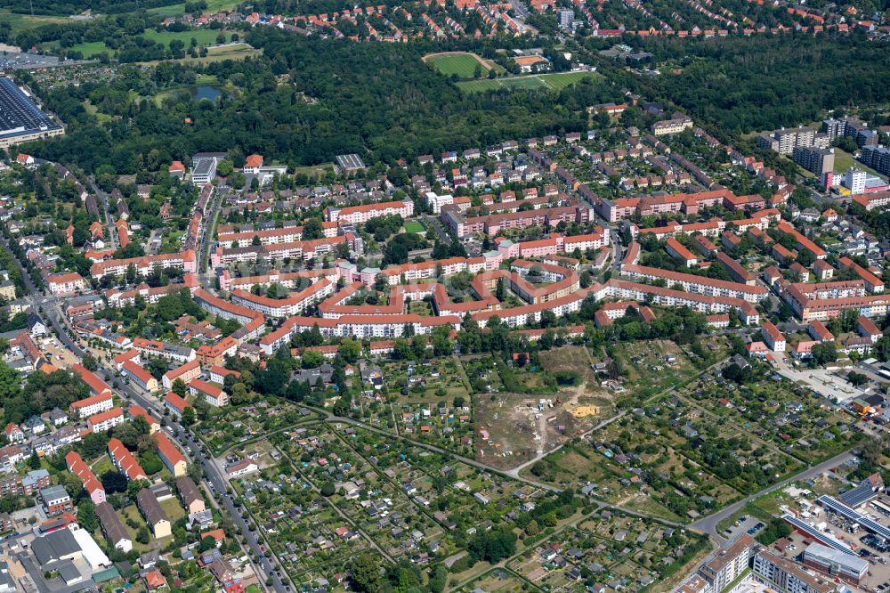 Braunschweig aus der Vogelperspektive: Wohngebiet der Mehrfamilienhaussiedlung im Ortsteil Siegfriedviertel in Braunschweig im Bundesland Niedersachsen, Deutschland