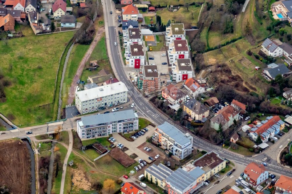 Luftaufnahme Ettenheim - Wohngebiet der Mehrfamilienhaussiedlung an der Otto-Stoelcker-Straße in Ettenheim im Bundesland Baden-Württemberg, Deutschland