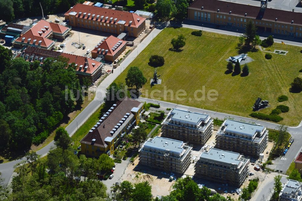 Luftbild Berlin - Wohngebiet der Mehrfamilienhaussiedlung Parkviertelalle im Ortsteil Kladow in Berlin, Deutschland