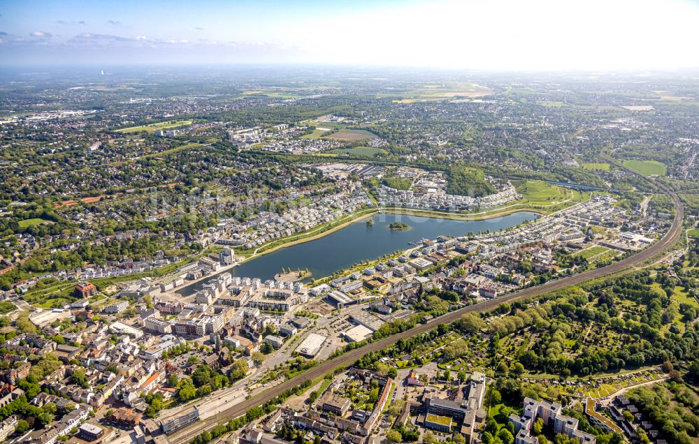 Dortmund von oben - Wohngebiet der Mehrfamilienhaussiedlung am Phoenixsee in Dortmund im Bundesland Nordrhein-Westfalen, Deutschland