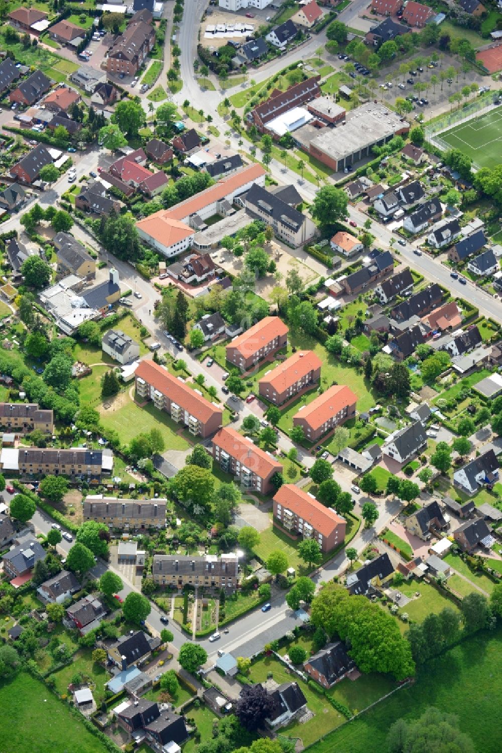 Luftbild Ratekau - Wohngebiet einer Mehrfamilienhaussiedlung in Ratekau im Bundesland Schleswig-Holstein