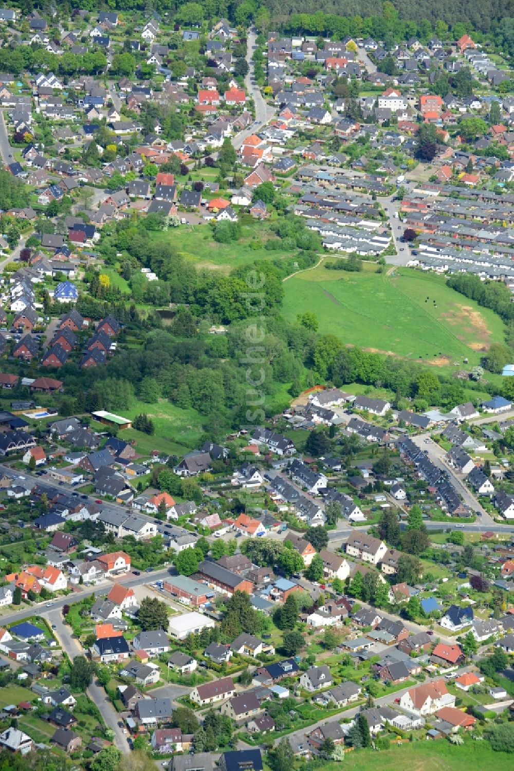 Luftbild Ratekau - Wohngebiet einer Mehrfamilienhaussiedlung in Ratekau im Bundesland Schleswig-Holstein