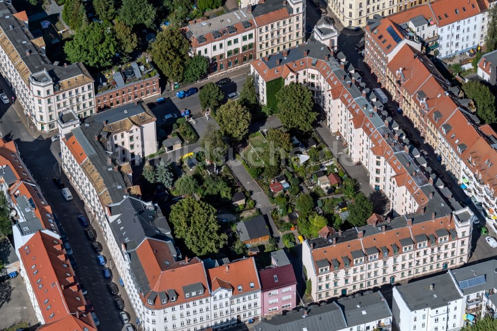 Leipzig aus der Vogelperspektive: Wohngebiet der Mehrfamilienhaussiedlung Roßmarktstraße - Demmeringstraße - Heinrichstraße in Leipzig im Bundesland Sachsen, Deutschland