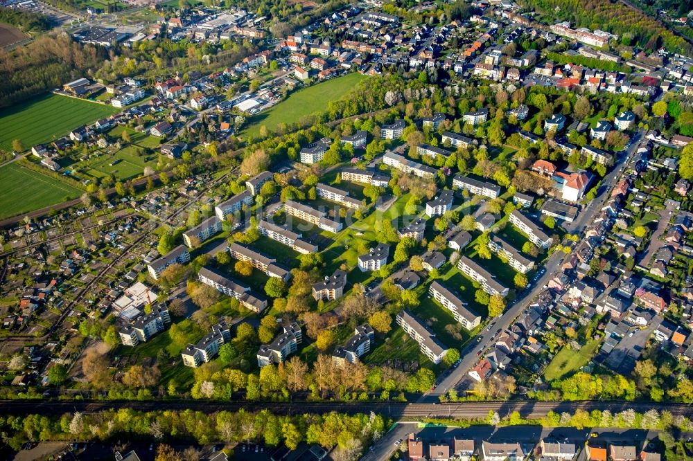 Luftbild Hamm - Wohngebiet einer Mehrfamilienhaussiedlung an der Schottschleife im Norden von Hamm im Bundesland Nordrhein-Westfalen