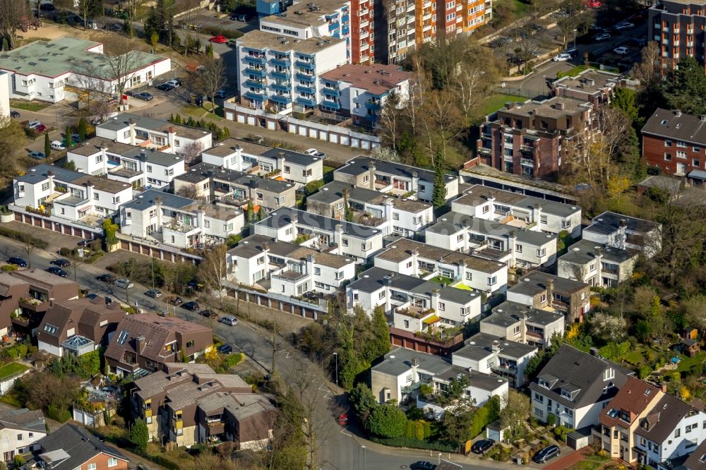 Bochum aus der Vogelperspektive: Wohngebiet der Mehrfamilienhaussiedlung in der Semperstraße in Bochum im Bundesland Nordrhein-Westfalen, Deutschland