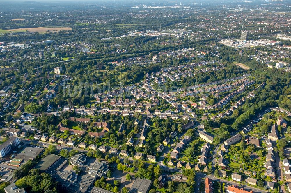 Mülheim an der Ruhr von oben - Wohngebiet der Mehrfamilienhaussiedlung Siedlung Heimaterde in Mülheim an der Ruhr im Bundesland Nordrhein-Westfalen