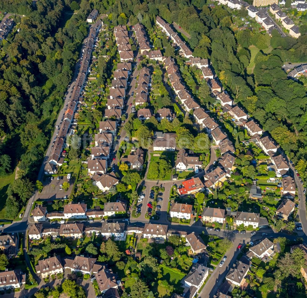 Mülheim an der Ruhr von oben - Wohngebiet der Mehrfamilienhaussiedlung Siedlung Heimaterde in Mülheim an der Ruhr im Bundesland Nordrhein-Westfalen