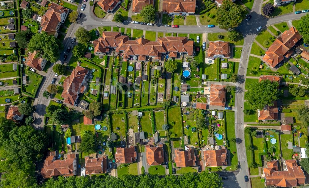 Herne von oben - Wohngebiet der Mehrfamilienhaussiedlung Siedlung Teutoburgia in Herne im Bundesland Nordrhein-Westfalen