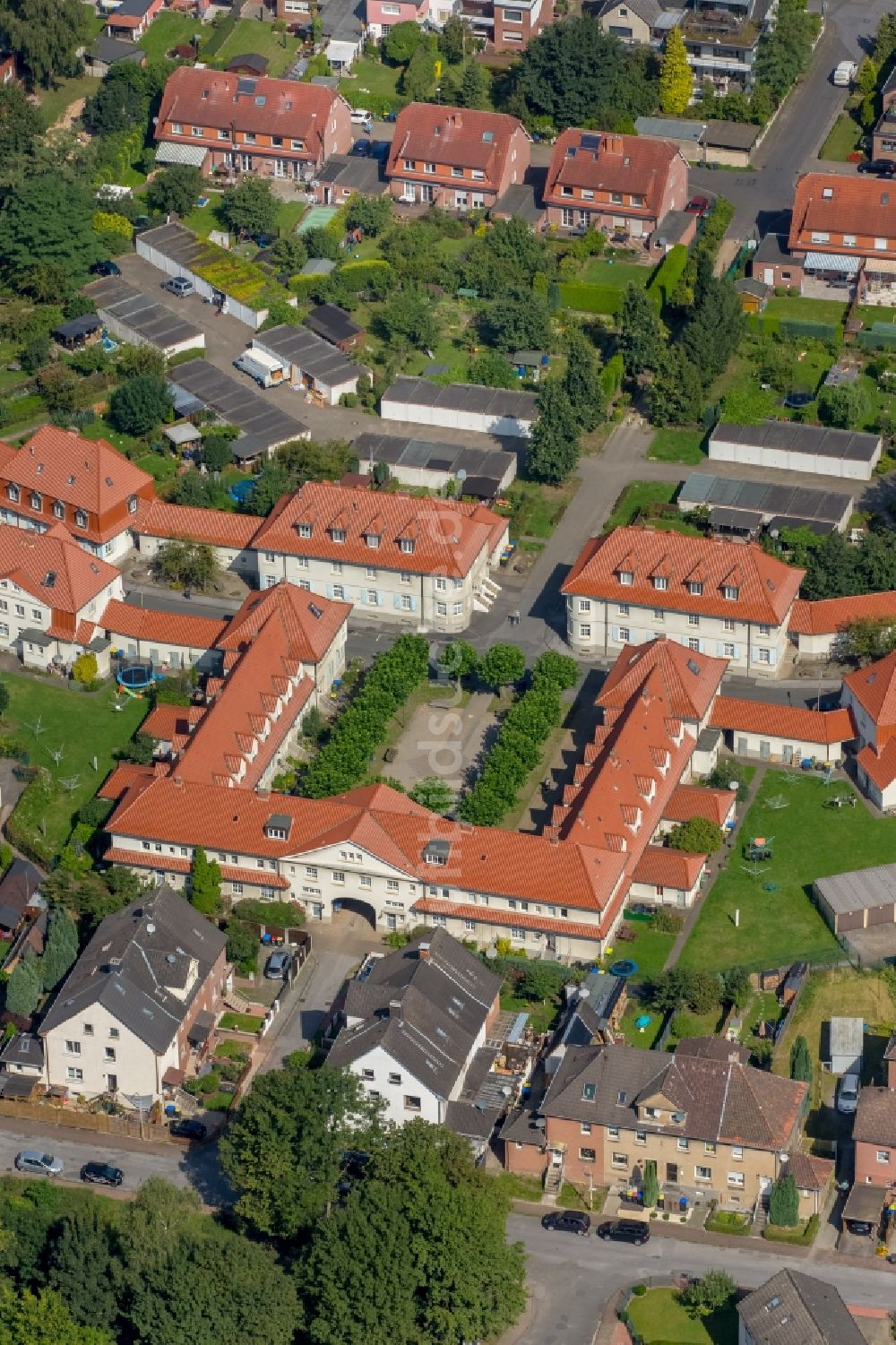 Lünen aus der Vogelperspektive: Wohngebiet der Mehrfamilienhaussiedlung Siedlung Wevelsbacher Weg in Lünen im Bundesland Nordrhein-Westfalen