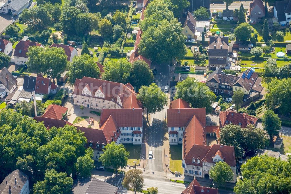 Lünen von oben - Wohngebiet der Mehrfamilienhaussiedlung Siedlung Wevelsbacher Weg in Lünen im Bundesland Nordrhein-Westfalen