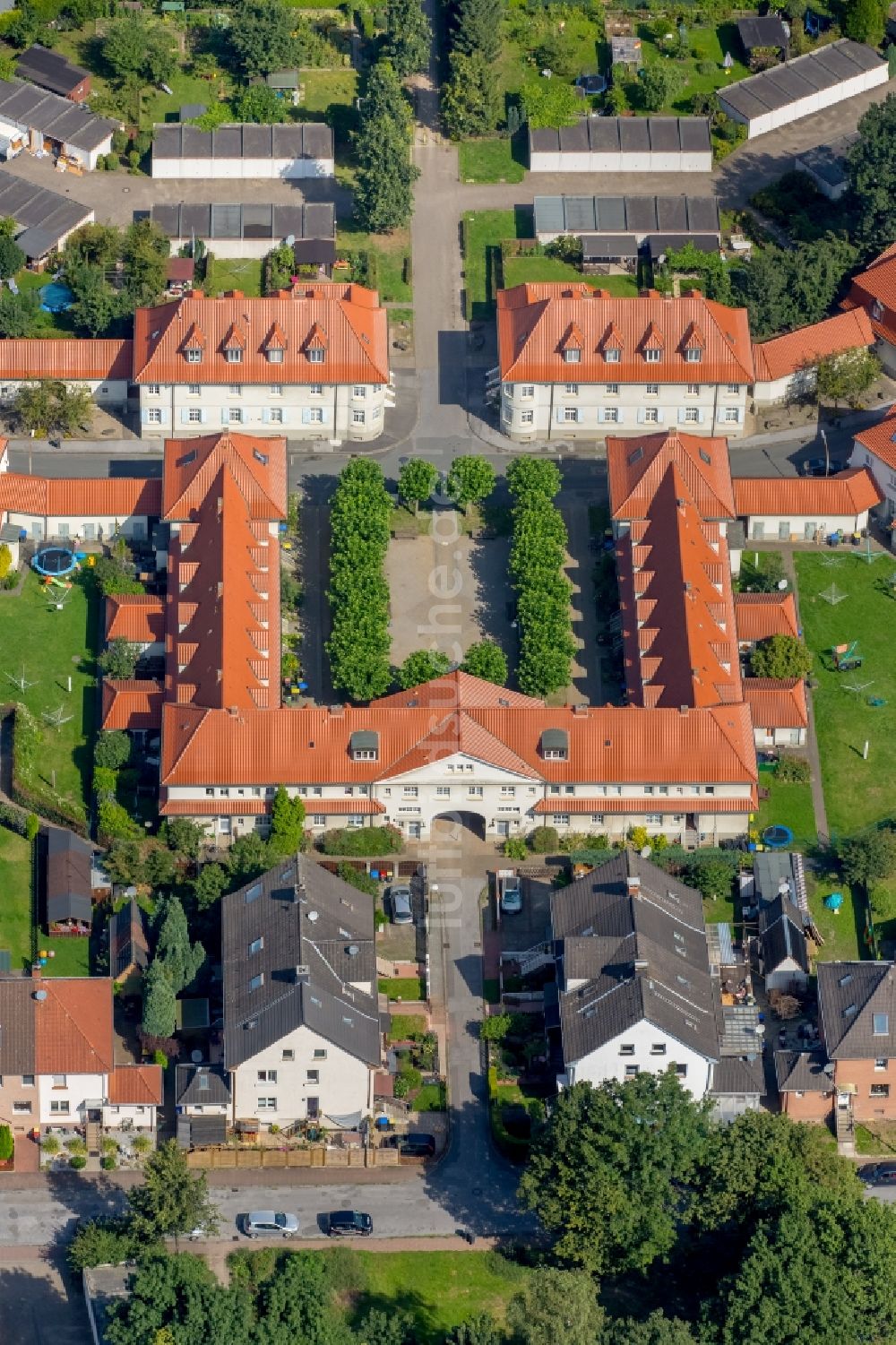 Lünen aus der Vogelperspektive: Wohngebiet der Mehrfamilienhaussiedlung Siedlung Wevelsbacher Weg in Lünen im Bundesland Nordrhein-Westfalen