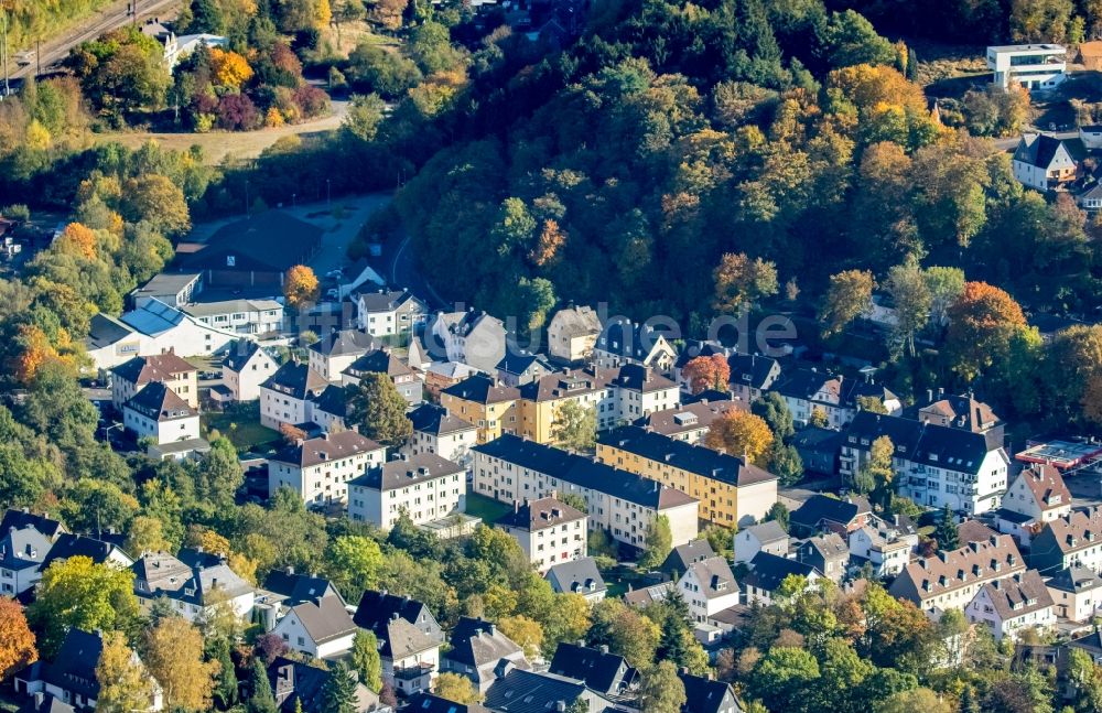 Siegen von oben - Wohngebiet einer Mehrfamilienhaussiedlung in Siegen im Bundesland Nordrhein-Westfalen