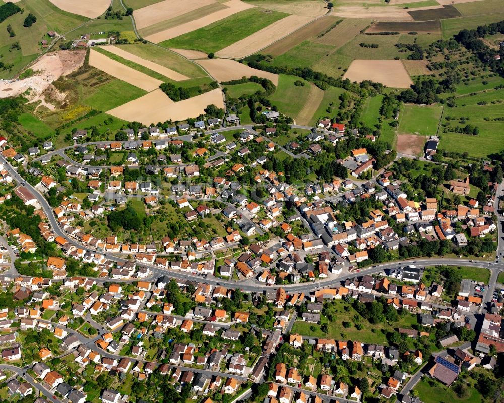 Steinbach von oben - Wohngebiet der Mehrfamilienhaussiedlung in Steinbach im Bundesland Hessen, Deutschland