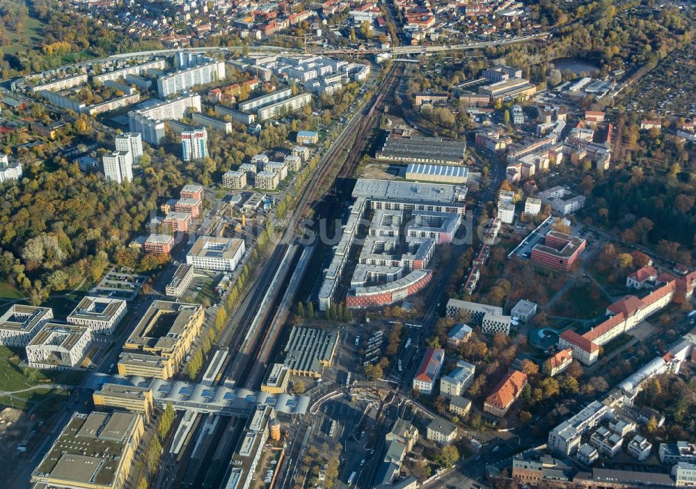 Luftbild Potsdam - Wohngebiet der Mehrfamilienhaussiedlung Am Stellwerk - Zum Wasserturm - Friedrich-Engels-Straße in Potsdam im Bundesland Brandenburg, Deutschland