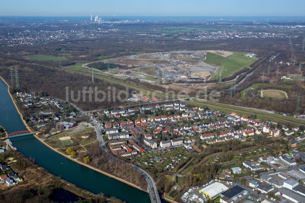 Herne aus der Vogelperspektive: Wohngebiet einer Mehrfamilienhaussiedlung Sternstraße - Steinhausenstraße - Resser Straße im Ortsteil Wanne-Eickel in Herne im Bundesland Nordrhein-Westfalen