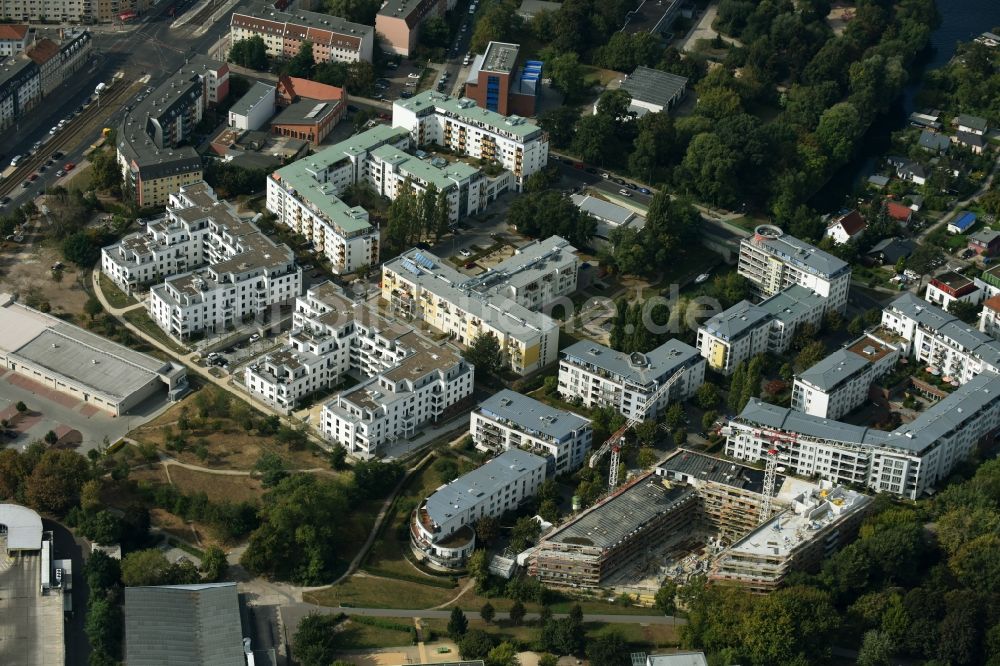 Luftaufnahme Berlin - Wohngebiet einer Mehrfamilienhaussiedlung an der Straße Am Amtsgraben in Berlin