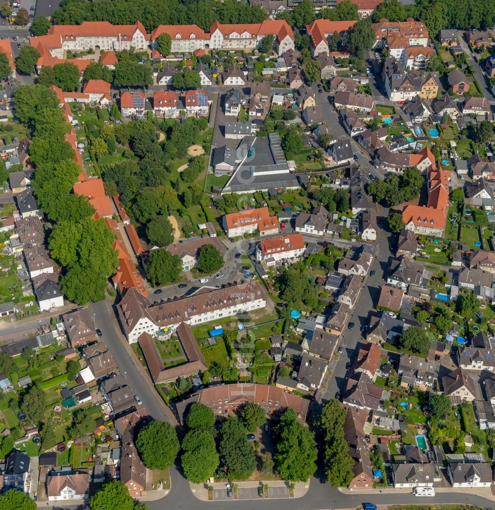 Lünen von oben - Wohngebiet der Mehrfamilienhaussiedlung Victoria-Siedlung in Lünen im Bundesland Nordrhein-Westfalen