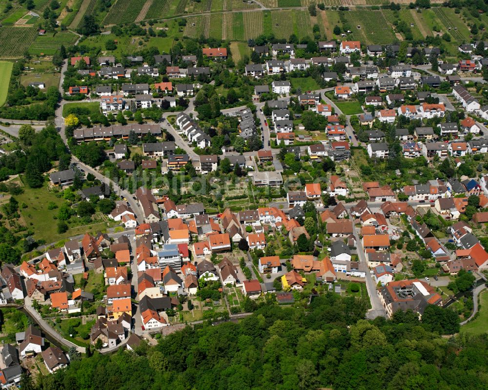 Weingarten (Baden) aus der Vogelperspektive: Wohngebiet der Mehrfamilienhaussiedlung in Weingarten (Baden) im Bundesland Baden-Württemberg, Deutschland