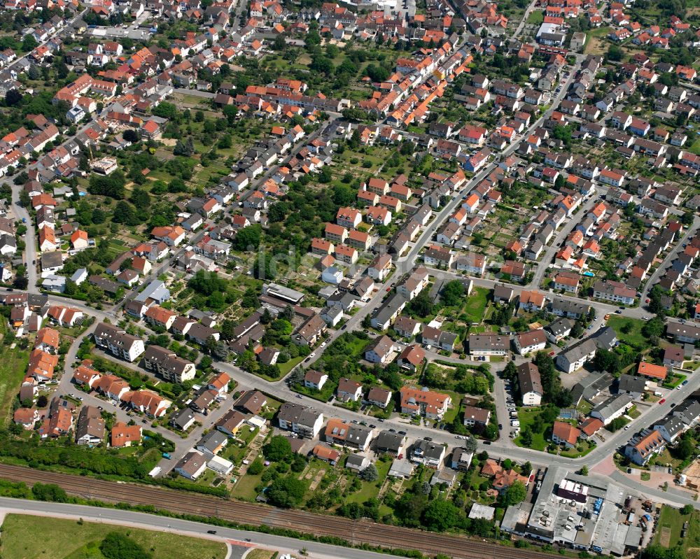 Luftbild Weingarten (Baden) - Wohngebiet der Mehrfamilienhaussiedlung in Weingarten (Baden) im Bundesland Baden-Württemberg, Deutschland