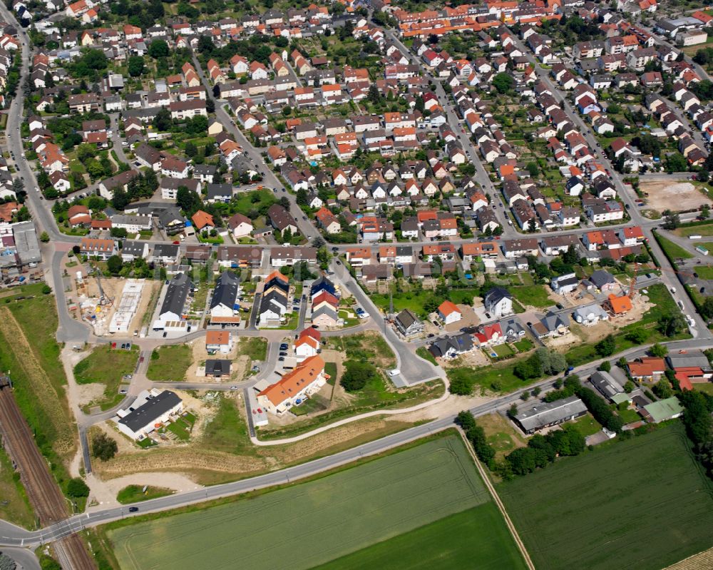 Luftbild Weingarten (Baden) - Wohngebiet der Mehrfamilienhaussiedlung in Weingarten (Baden) im Bundesland Baden-Württemberg, Deutschland