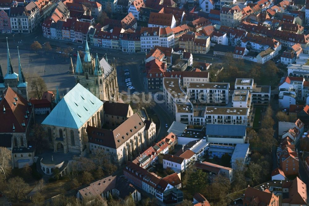 Luftaufnahme Erfurt - Wohngebiet Mehrfamilienhaussiedlung Wohnen am Dom im Zentrum in Erfurt im Bundesland Thüringen, Deutschland