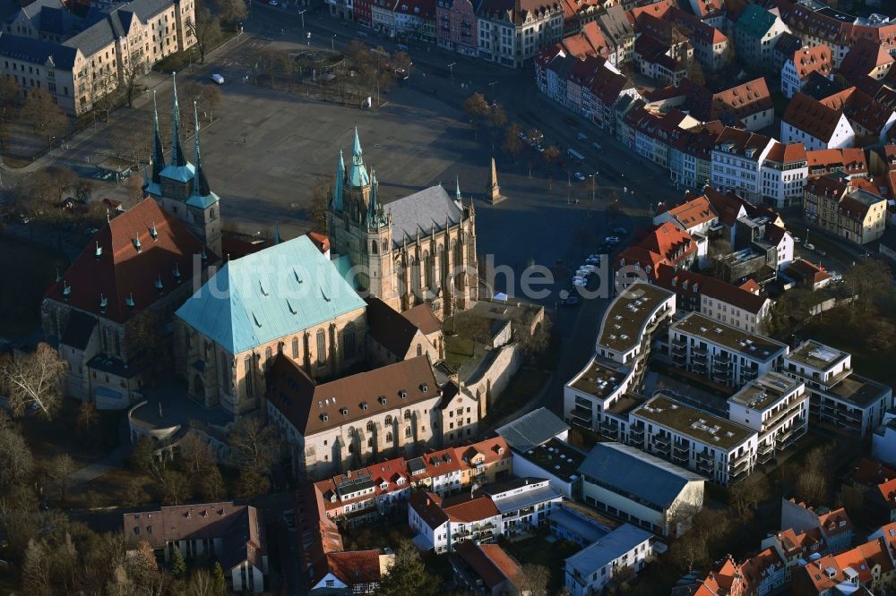 Erfurt von oben - Wohngebiet Mehrfamilienhaussiedlung Wohnen am Dom im Zentrum in Erfurt im Bundesland Thüringen, Deutschland