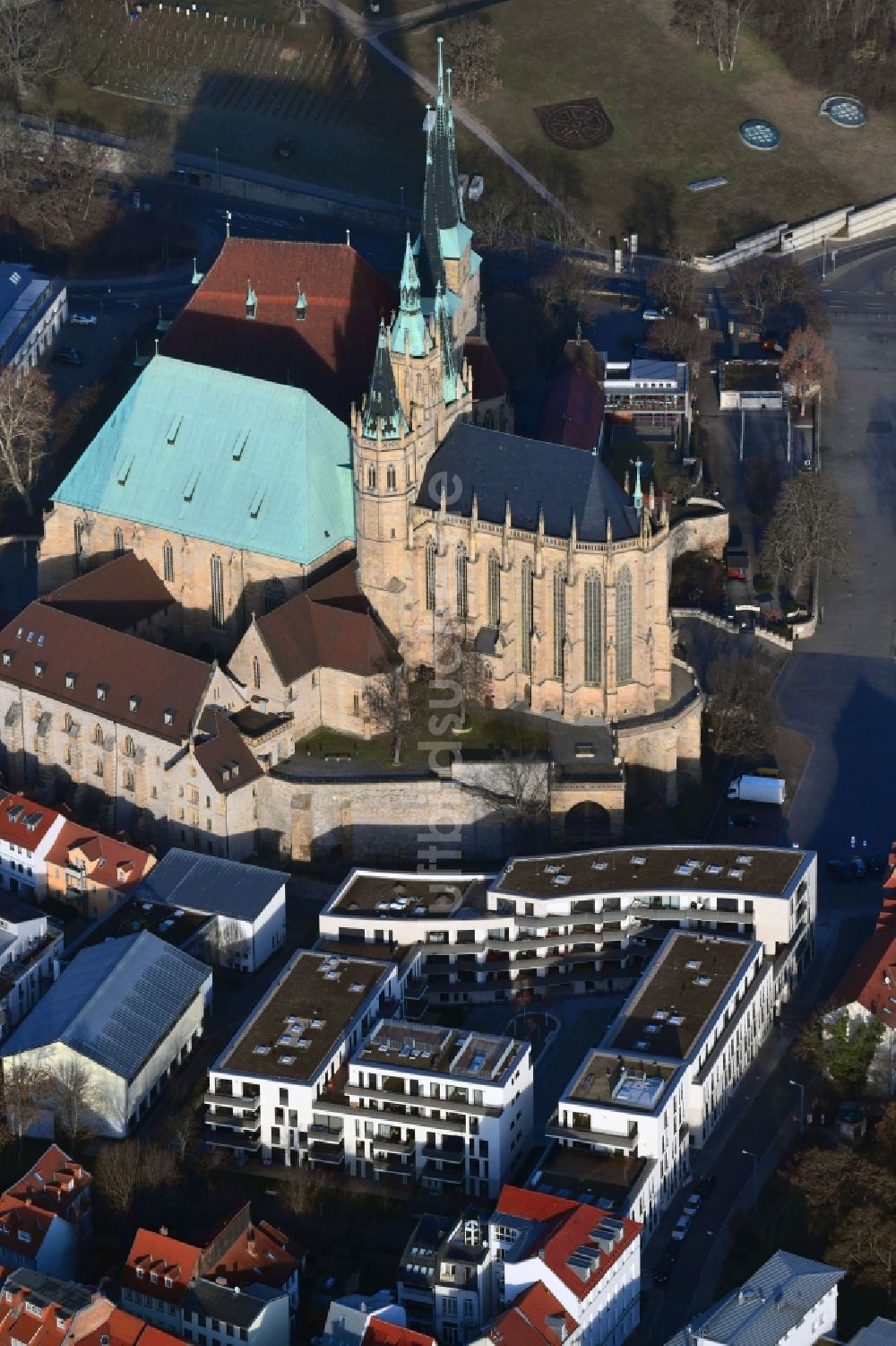 Luftbild Erfurt - Wohngebiet Mehrfamilienhaussiedlung Wohnen am Dom im Zentrum in Erfurt im Bundesland Thüringen, Deutschland