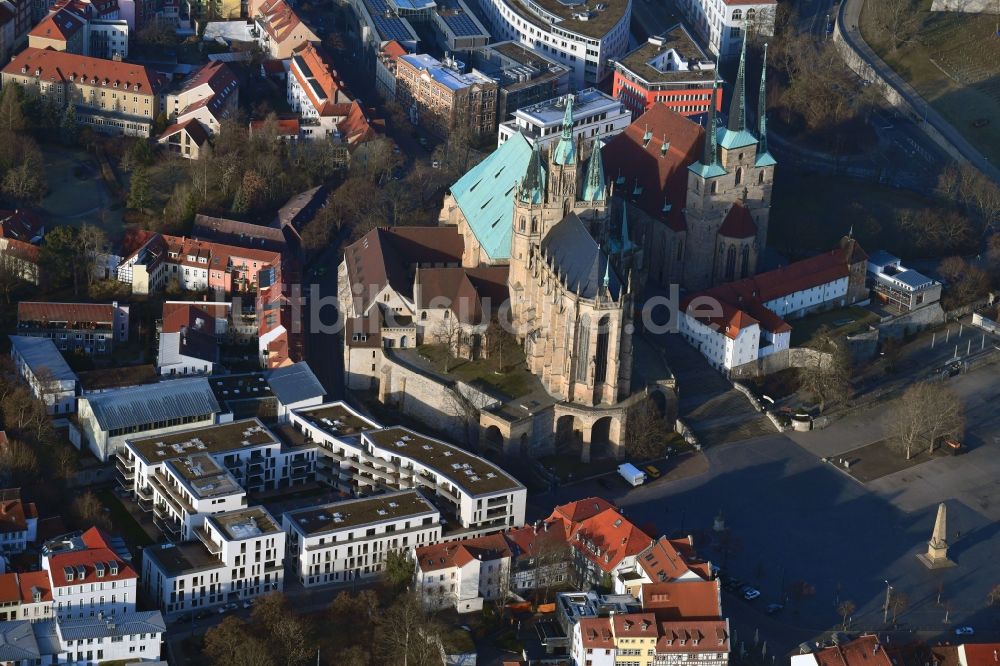 Luftaufnahme Erfurt - Wohngebiet Mehrfamilienhaussiedlung Wohnen am Dom im Zentrum in Erfurt im Bundesland Thüringen, Deutschland