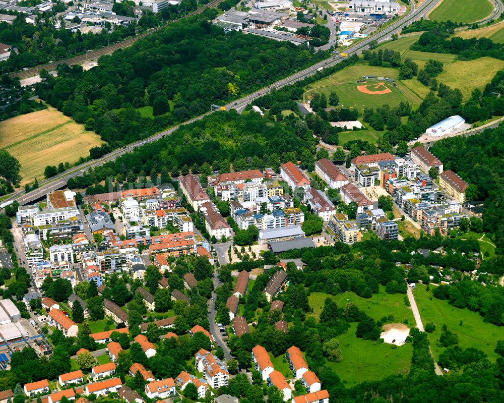 Luftaufnahme Tübingen - Wohngebiet der Mehrfamilienhaussiedlung zwischen Eisenhutstraße und Reutlinger Straße in Tübingen im Bundesland Baden-Württemberg, Deutschland