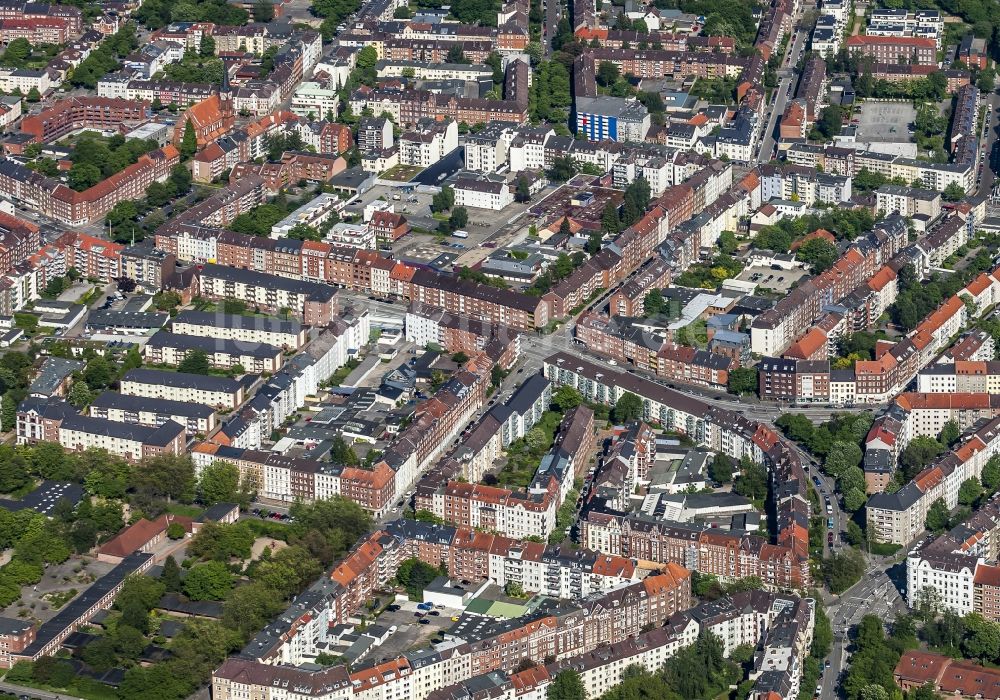 Luftbild Kiel - Wohngebiet mit Mehrfamilienhäusern westlicher und zentraler Stadtteile in Kiel im Bundesland Schleswig-Holstein, Deutschland