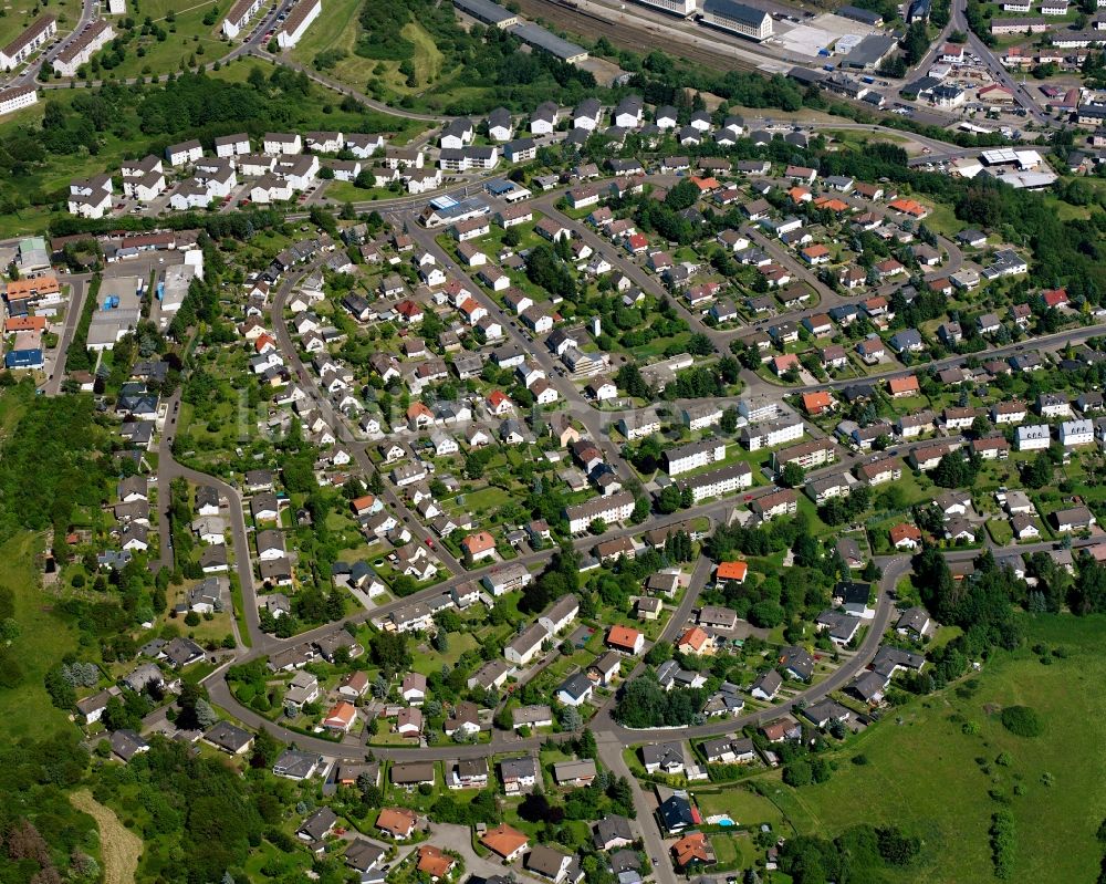 Baumholder aus der Vogelperspektive: Wohngebiet - Mischbebauung der Mehr- und Einfamilienhaussiedlung in Baumholder im Bundesland Rheinland-Pfalz, Deutschland