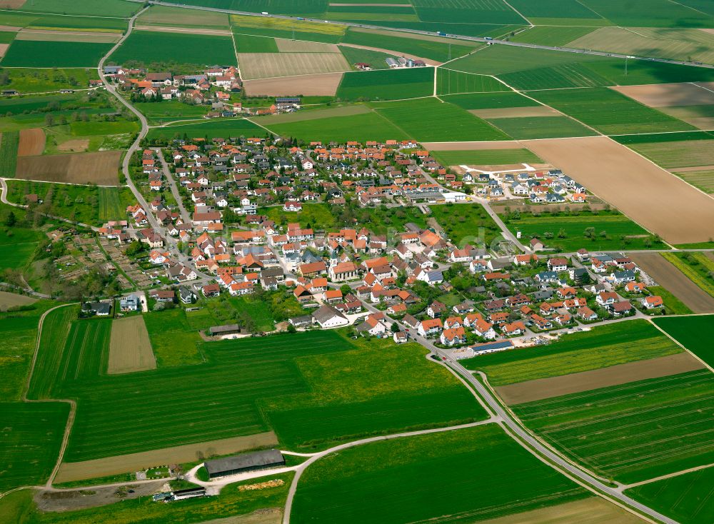 Luftaufnahme Bollingen - Wohngebiet - Mischbebauung der Mehr- und Einfamilienhaussiedlung in Bollingen im Bundesland Baden-Württemberg, Deutschland