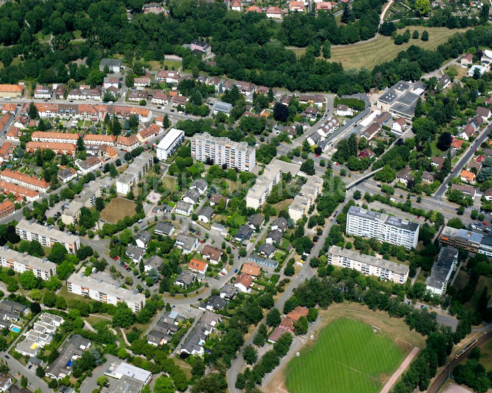 Luftaufnahme Daxlanden - Wohngebiet - Mischbebauung der Mehr- und Einfamilienhaussiedlung in Daxlanden im Bundesland Baden-Württemberg, Deutschland