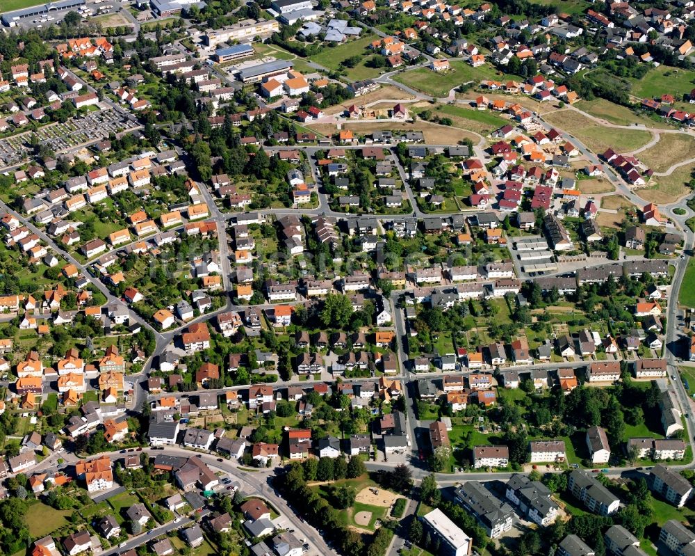 Dorf-Erbach von oben - Wohngebiet - Mischbebauung der Mehr- und Einfamilienhaussiedlung in Dorf-Erbach im Bundesland Hessen, Deutschland