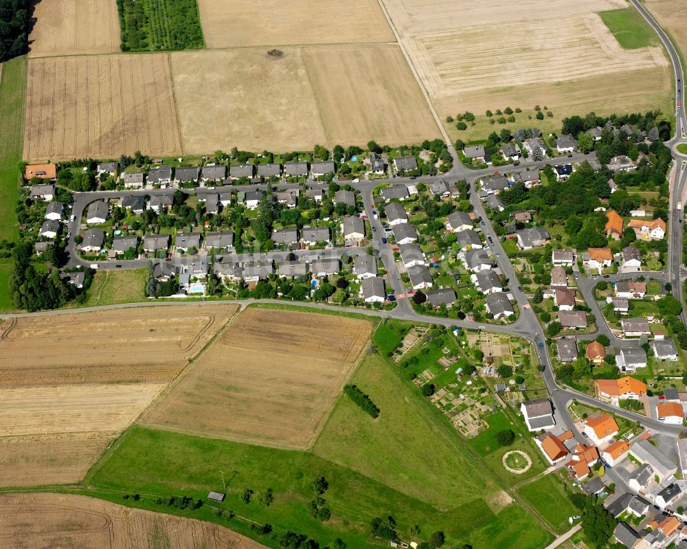 Dorf-Güll aus der Vogelperspektive: Wohngebiet - Mischbebauung der Mehr- und Einfamilienhaussiedlung in Dorf-Güll im Bundesland Hessen, Deutschland