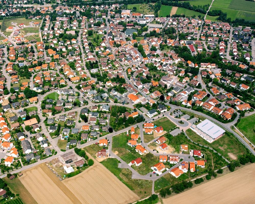 Luftaufnahme Ellhofen - Wohngebiet - Mischbebauung der Mehr- und Einfamilienhaussiedlung in Ellhofen im Bundesland Baden-Württemberg, Deutschland