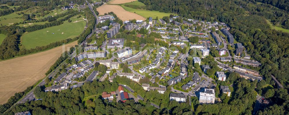 Unterilp aus der Vogelperspektive: Wohngebiet - Mischbebauung der Mehr- und Einfamilienhaussiedlung entlang der Moselstraße in Unterilp im Bundesland Nordrhein-Westfalen, Deutschland