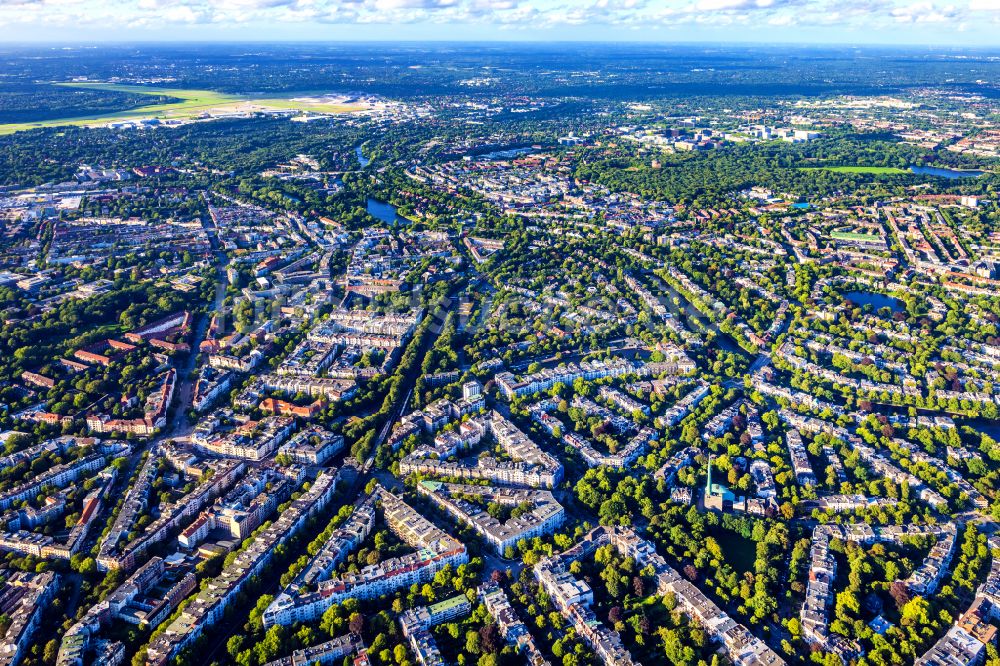 Luftbild Hamburg - Wohngebiet - Mischbebauung der Mehr- und Einfamilienhaussiedlung Eppendorf in Hamburg, Deutschland