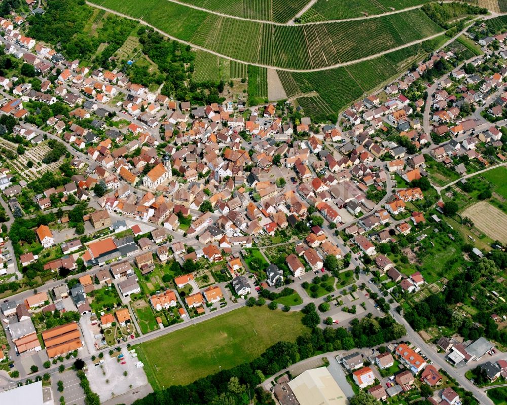 Luftaufnahme Erlenbach - Wohngebiet - Mischbebauung der Mehr- und Einfamilienhaussiedlung in Erlenbach im Bundesland Baden-Württemberg, Deutschland