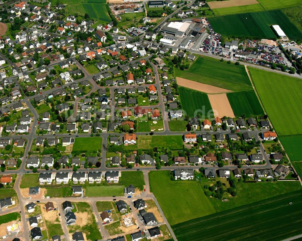 Eschhofen aus der Vogelperspektive: Wohngebiet - Mischbebauung der Mehr- und Einfamilienhaussiedlung in Eschhofen im Bundesland Hessen, Deutschland