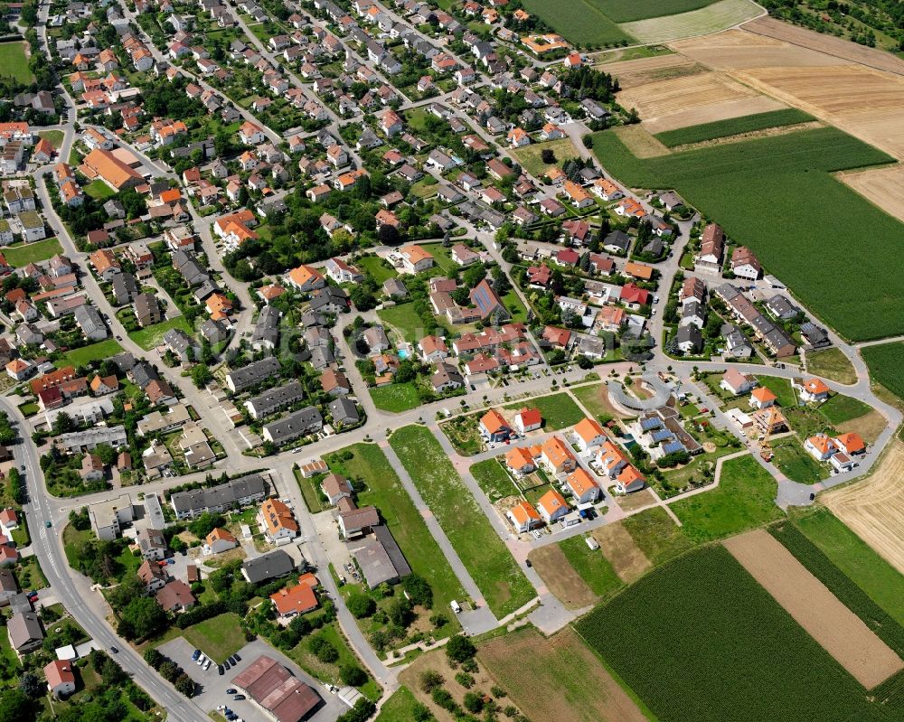 Luftbild Frauenzimmern - Wohngebiet - Mischbebauung der Mehr- und Einfamilienhaussiedlung in Frauenzimmern im Bundesland Baden-Württemberg, Deutschland